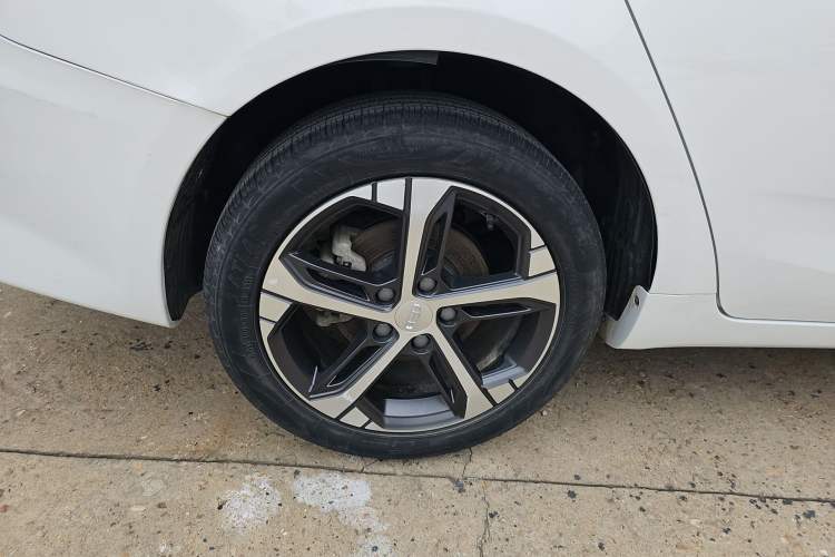 Used Geely Auto Emgrand L 2022 1.4T CVT Flagship Edition
