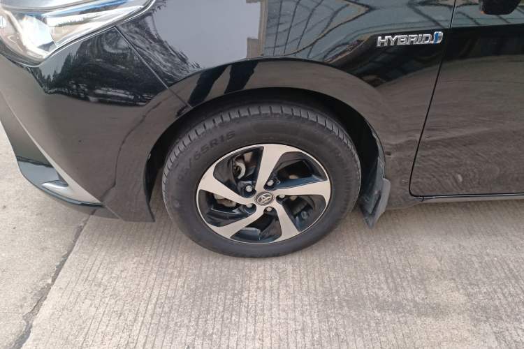 Used Toyota Levin 2017 Revised Dual-Engine 1.8H GS E-CVT Elite Sunroof Version China V Standard