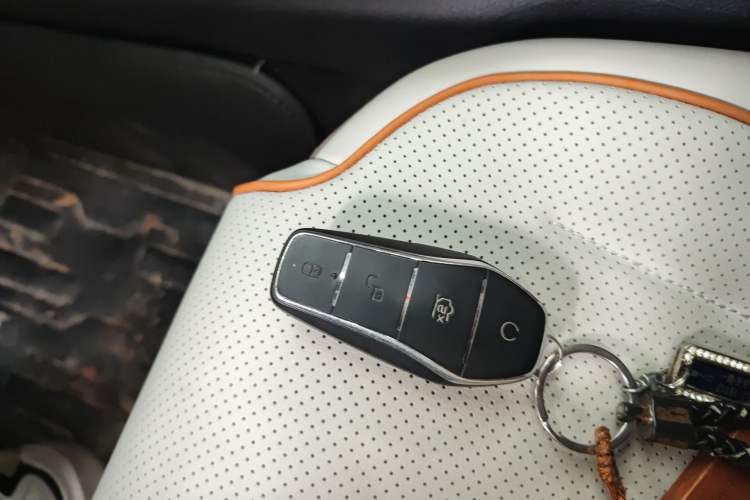 Used BYD Qin PLUS 2023 Champion Edition DM-i 120KM Leading Model
