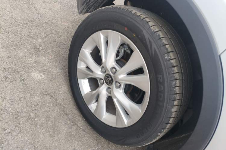 Used Toyota IZOA 2023 2.0L Yixing Version
