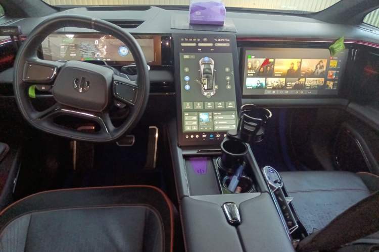 Used HiPhi X 2021 Founder Edition 6-seater
