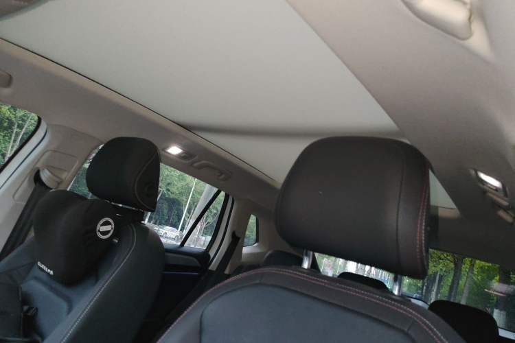 Used Volkswagen Tayron 2021 280TSI Two-Wheel Drive Luxury Smart Connectivity Version
