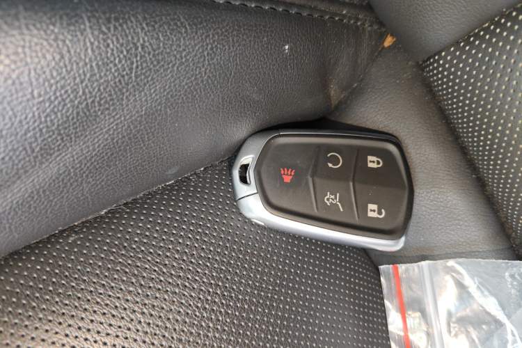 Used Cadillac XT5 2018 25T Luxury Model
