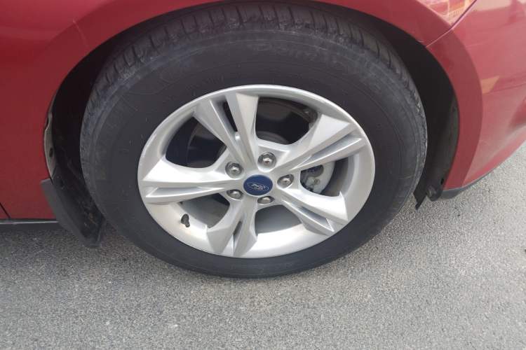 Used Ford Focus 2012 Hatchback 1.6L Automatic Fashion Edition