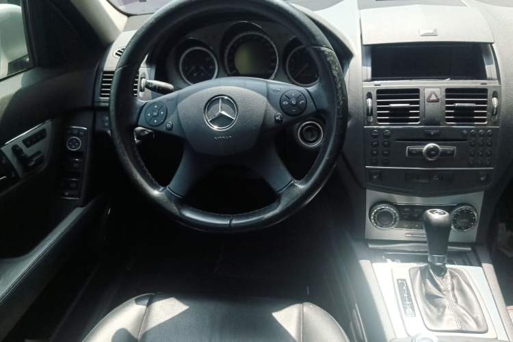 Used Mercedes-Benz C-Class 2015 C 200 station wagon Steering Wheel