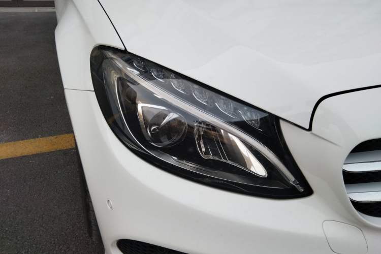 Used Mercedes-Benz C-Class 2018 C 200 L Sport Edition Right Front Headlight