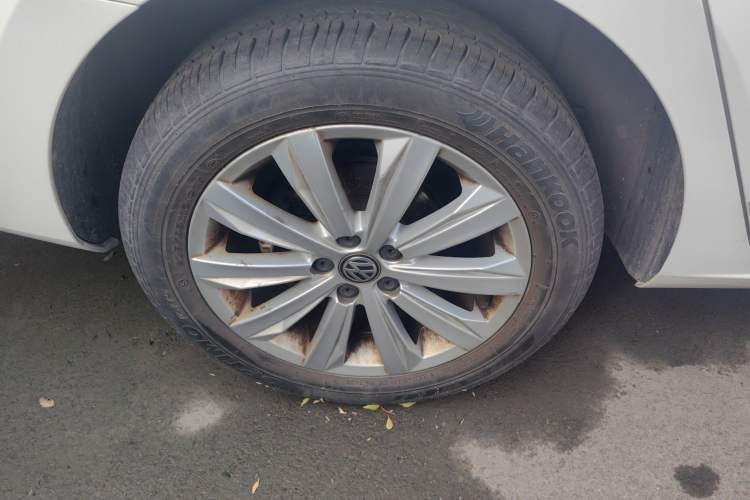 Used Volkswagen Bora 2018 1.5L Manual Comfort Model Right Rear Wheel Hub