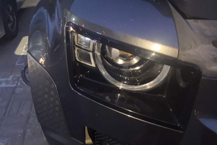 Used Land Rover Defender 
