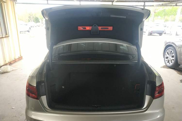Used Audi A4L 2018 30th Anniversary Edition 40 TFSI Trendy Model Trunk
