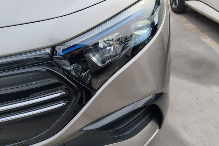 Used Mercedes-Benz EQB 2022 EQB 350 4MATIC First Edition Special Version
