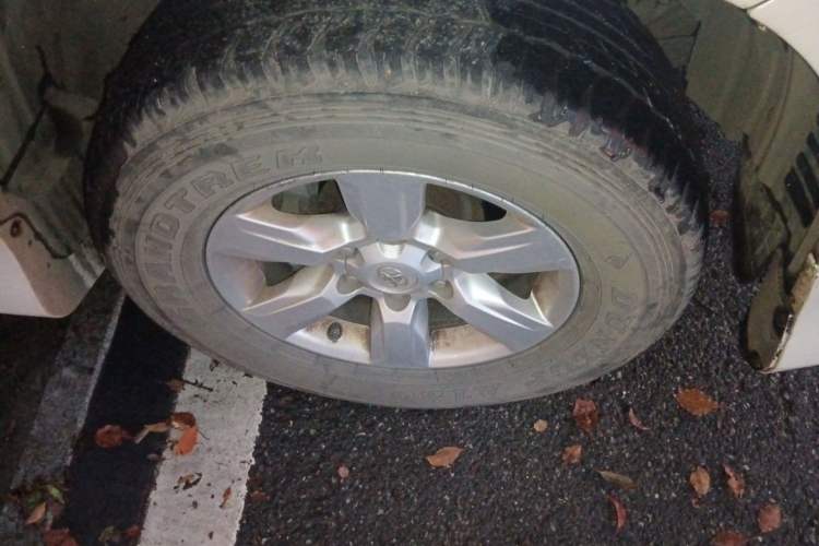 Used Toyota Prado 2014 2.7L Middle East Version Parallel Import Right Front Wheel Hub