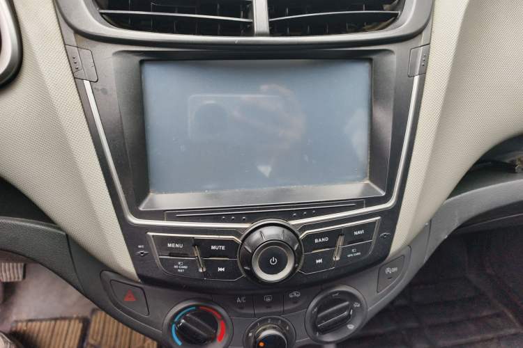 Used Chevrolet Sail 2015 Sail 3 1.5L Manual with Ideal Sunroof Edition