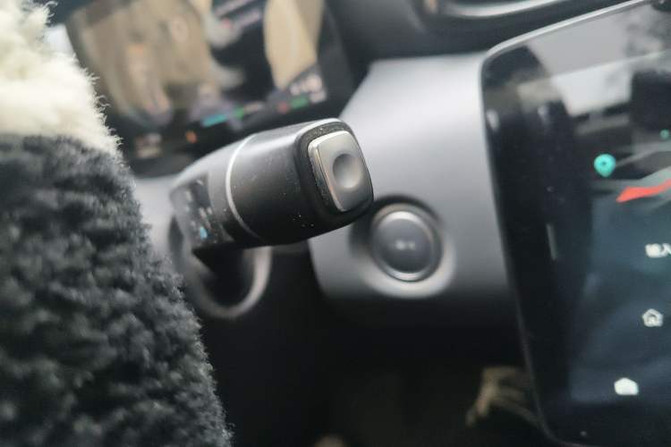 Used Leapmotor T03 2020 400 Luxury Edition Gear Lever