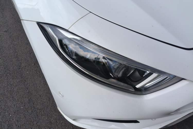 Used Mercedes-Benz CLS 2018 CLS 350 4MATIC Right Front Headlight