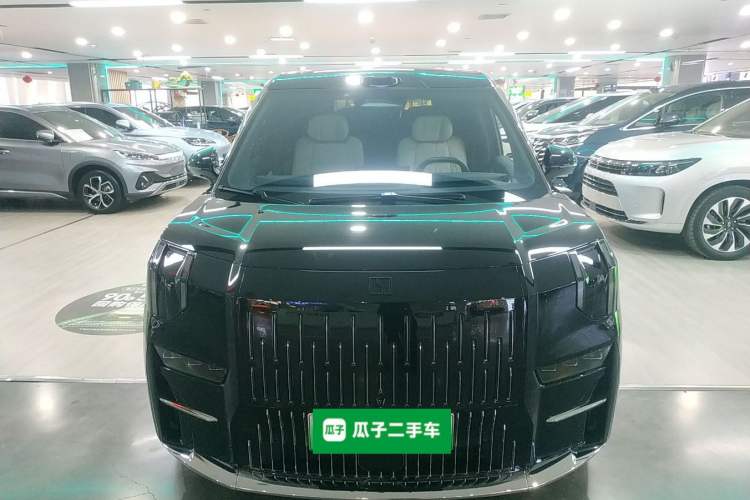 Used Zeekr 009 2024 7-Seater Walk-Through Version Four-Wheel Drive 108 kWh Front