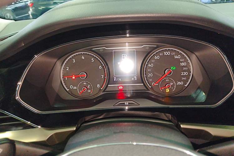 Used Volkswagen Passat 2019 280TSI Business Edition China VI Instrument Cluster