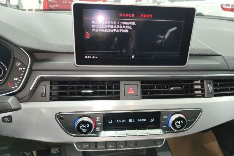 Used Audi A4L 2019 40 TFSI Fashion Edition China VI Emission Standard Audio And AC Panel