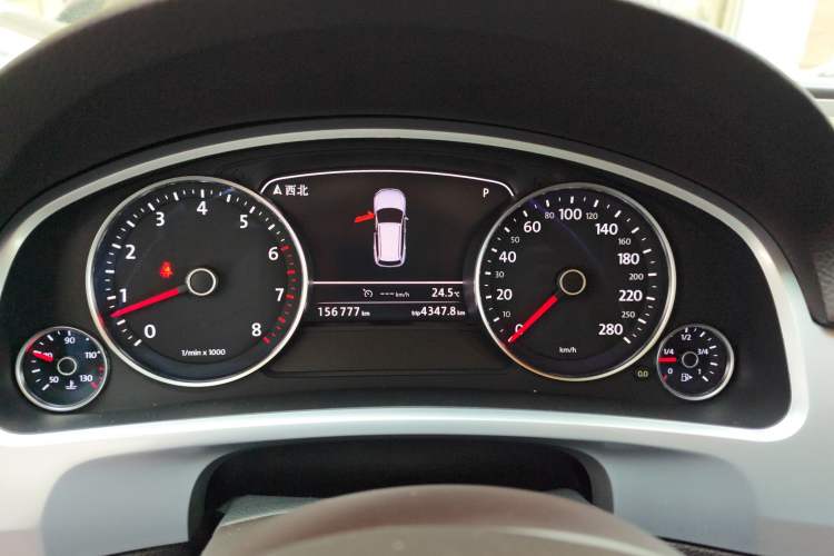 Used Volkswagen Touareg 2011 3.0 TSI Comfort Version
