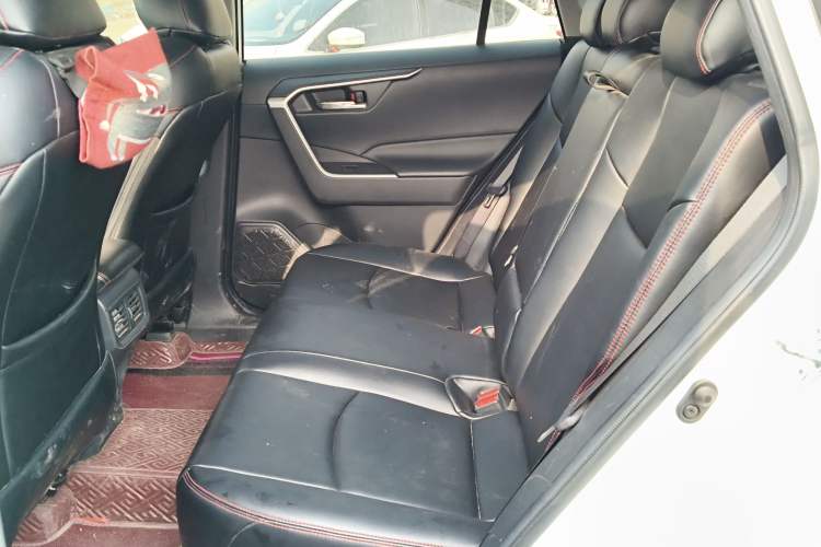 Used Toyota RAV4 2022 2.0L CVT Two-Wheel Drive Fashion Edition