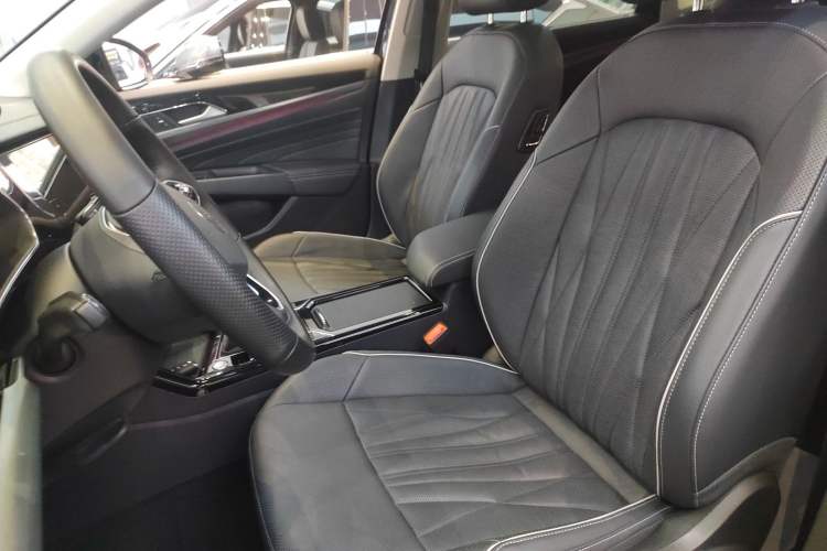 Used Volkswagen Passat 2023 330TSI Starry Luxury Edition