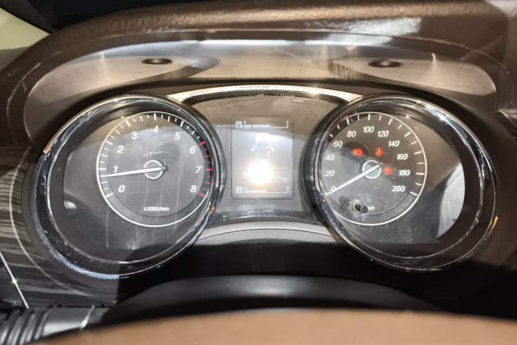 Used Baojun 730 2016 1.8L iAMT Comfort Version 7 Seats