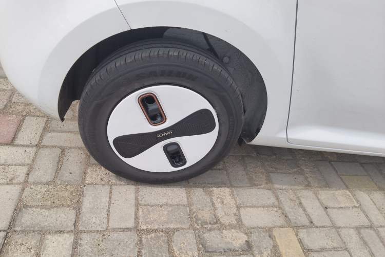 Used CHANGAN NEVO Lumin 2026 Model Treasure Edition 205km Beloved Beige Guoxuan
