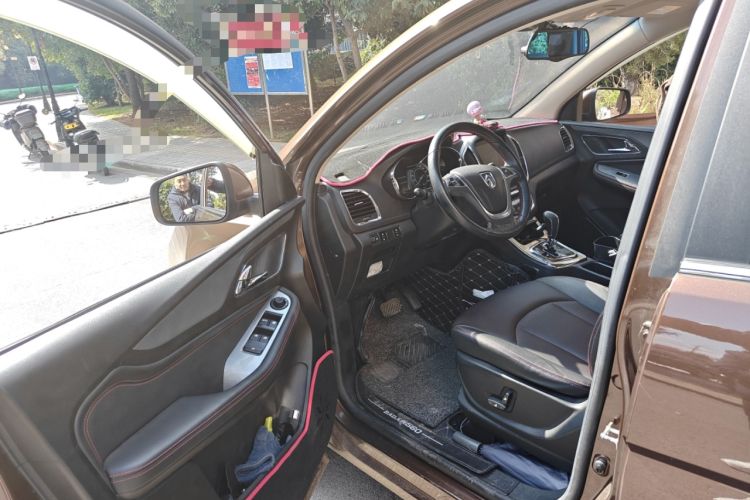 Used Baojun 560 2016 1.8L iAMT Luxury Model