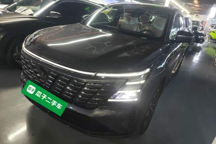 Used CHANGAN CS75 PLUS 2025 4th Generation UItra 2.0T New Blue Whale – Smart & Powerful Version