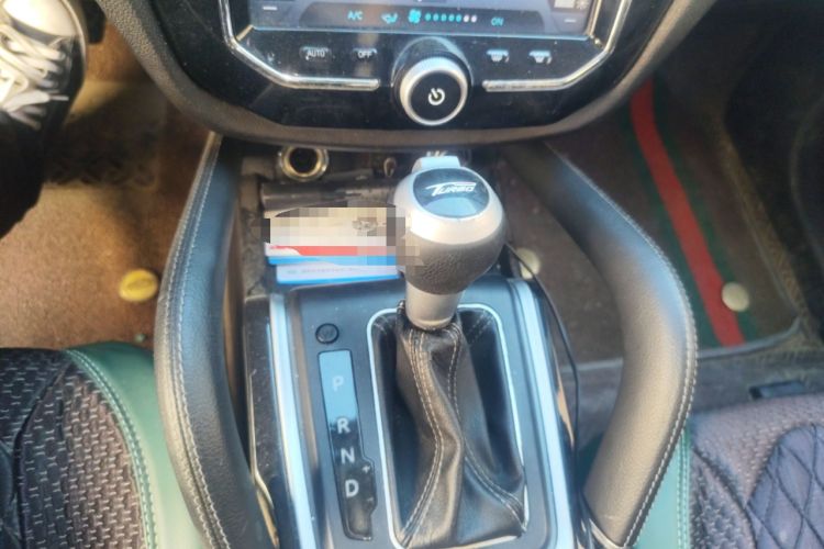 Used Zotye SR7 2016 1.5T CVT Cube Heart Edition China V Standard