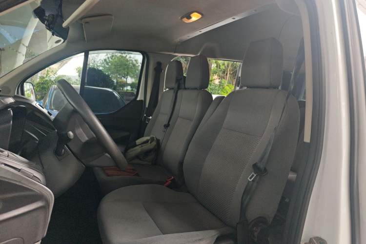 Used Ford Transit 2017 2.0T Diesel Multi-Function Commercial Vehicle Mid-Drive Mid-Roof China V Standard