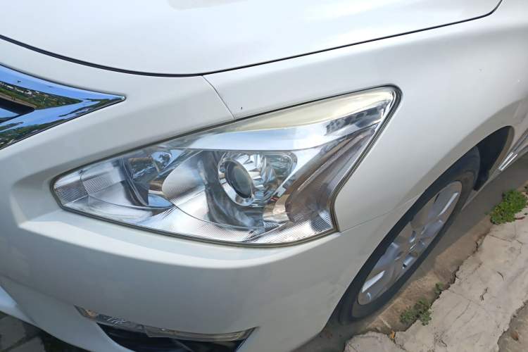 Used Nissan Teana 2013 2.0L XL Comfort Edition Left Front Headlight