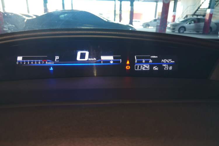 Used Honda Jade 2017 1.8L automatic Comfort version 5 seats
