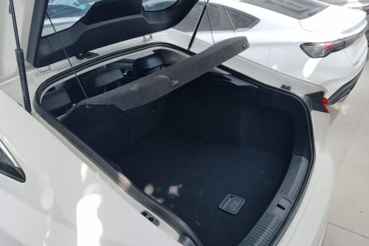 Used Bestune B70 2022 Third Generation 1.5T Automatic Enjoyment Version Trunk