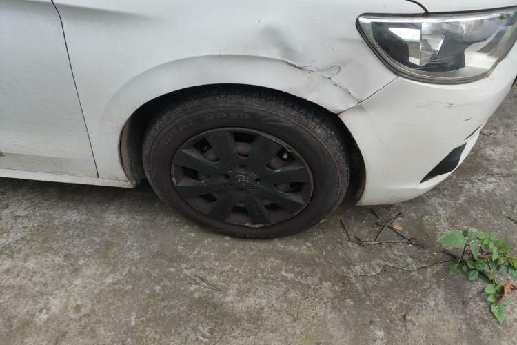 Used Peugeot 301 2018 1.6L Manual Comfort Edition Right Front Wheel Hub