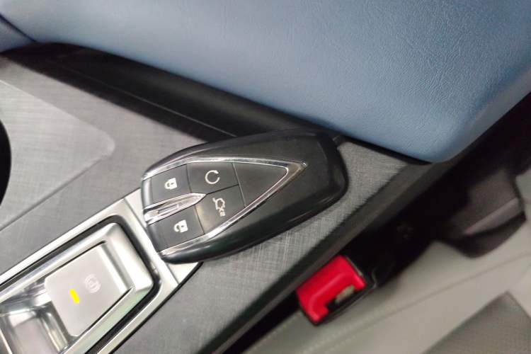 Used CHANGAN UNI-V iDD 2023 Zhidian iDD 1.5T 113km Smart & Fun Version (Rapid Edition)