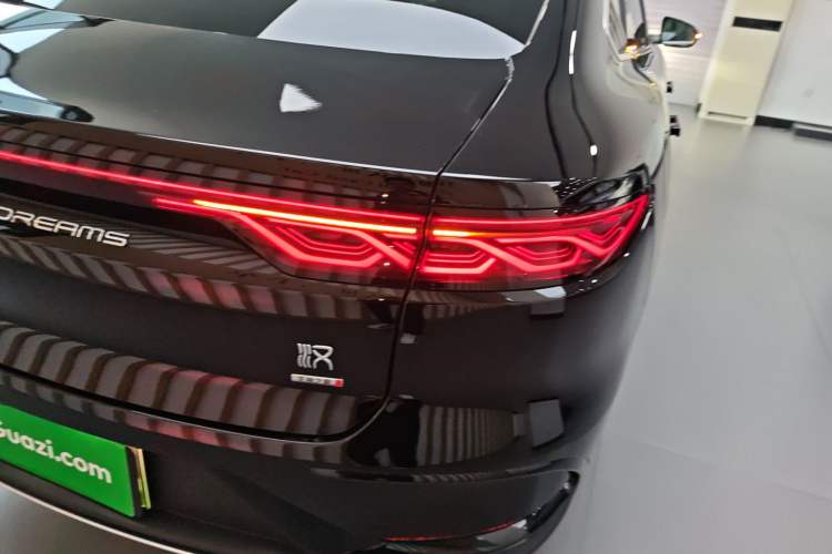 Used BYD Han 2025 DM-i Intelligent Driving Edition 125KM LiDAR Flagship Model
