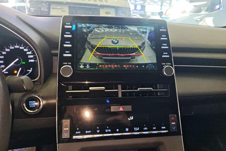 Used Toyota Avalon 2019 2.0L Luxury Edition China VI Standard
