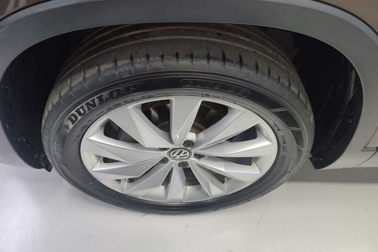 Used Volkswagen Tayron 2020 330TSI Two-Wheel Drive Luxury Connected Pro Edition
