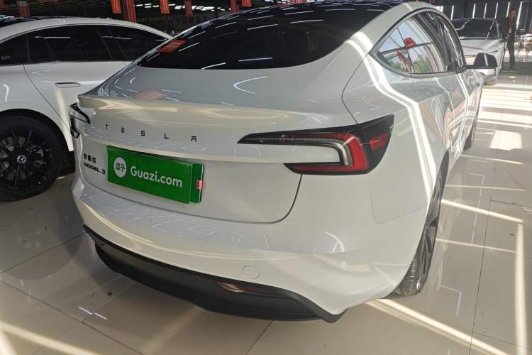 Used Tesla Model 3 2025 Model Revised Rear-Wheel-Drive Version
