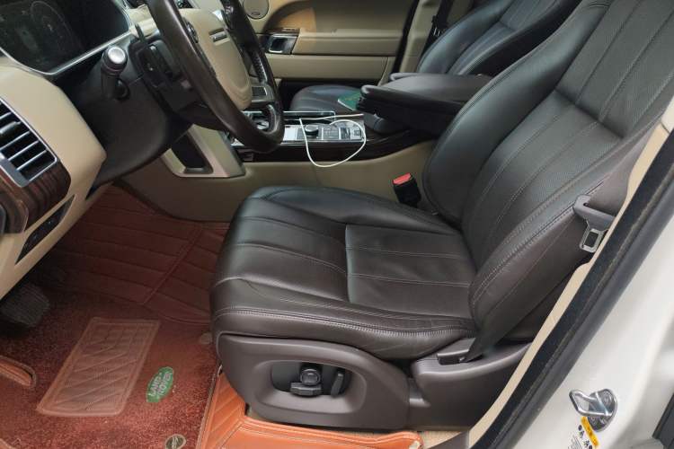 Used Land Rover Range 2017 3.0 SC V6 Vogue Extended Version Left Front Seat