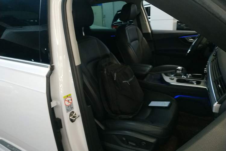 Used Audi Q7 2019 45 TFSI Comfort Model