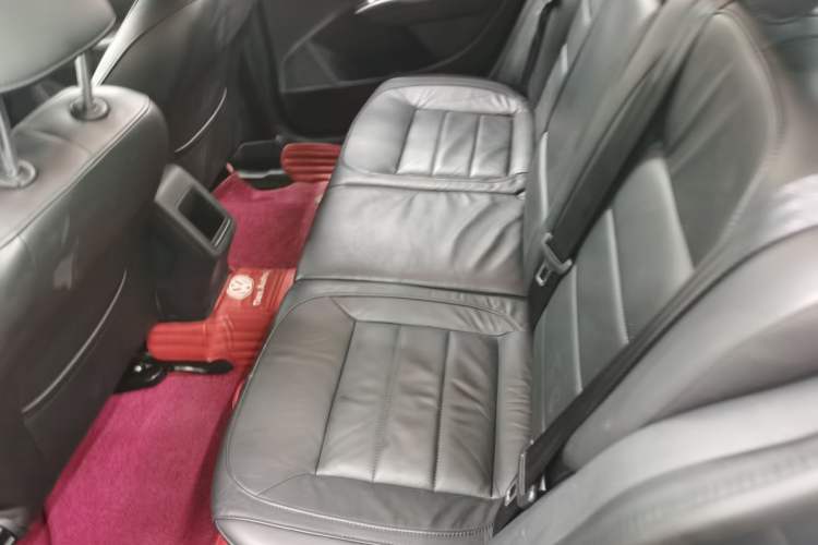 Used Volkswagen Lavida 2013 1.4TSI DSG Comfort Edition Left Rear Seat