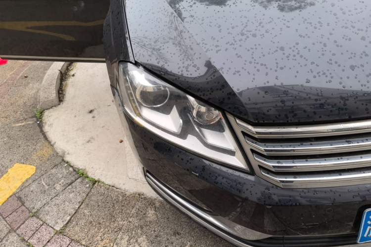 Used Volkswagen Magotan 2015 Facelift 1.8TSI Luxury Model Right Front Headlight