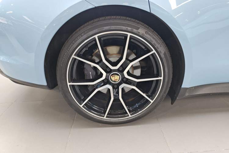 Used Porsche Taycan 2022-Year Updated Taycan Exterior 8