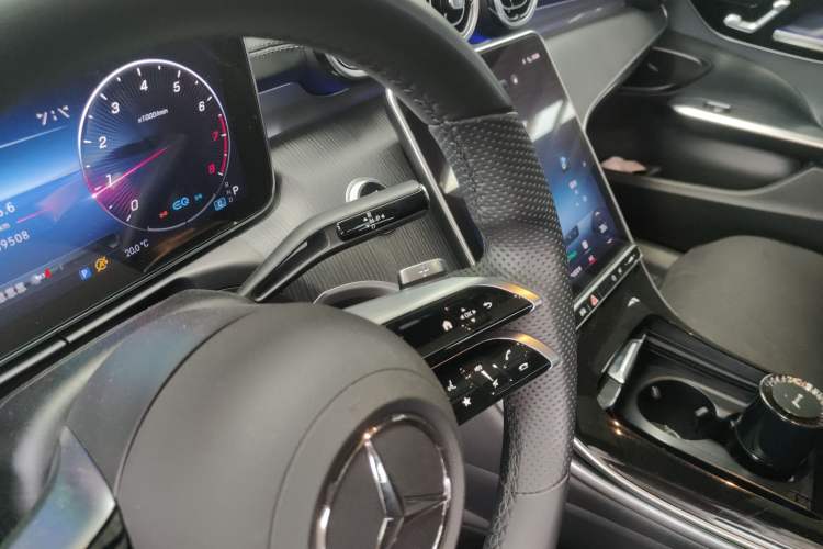 Used Mercedes-Benz C-Class 2022 C 200 L Sport Edition Gear Lever