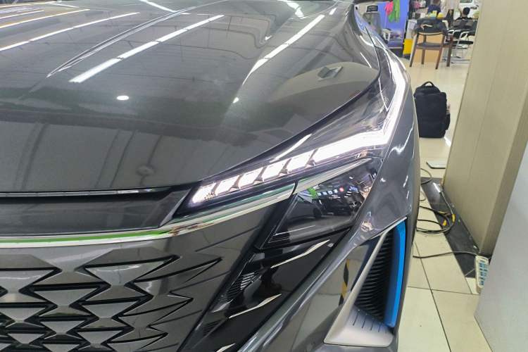 Used CHANGAN OSHAN Z6 New Energy 2022 Blue Whale iDD 150KM Flagship PLUS Smart Parking Edition