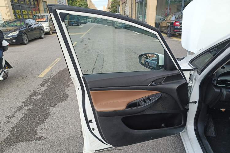 Used Buick GL6 2021 323T Mild Hybrid Connect Luxury Model