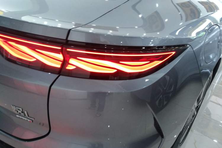 Used BYD Han L 2025 DM-i 200KM LiDAR Luxury Model