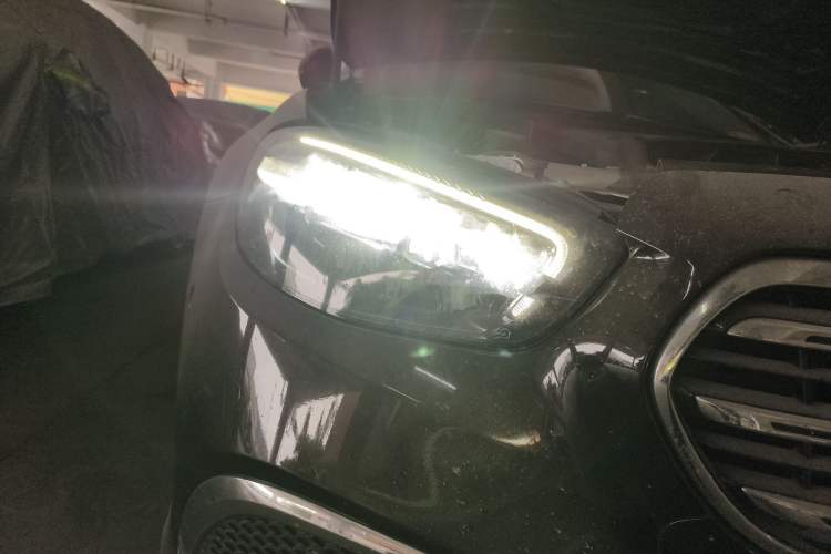 Used Mercedes-Benz E-Class 2022 Second Facelift E 300 L Fashion Edition
