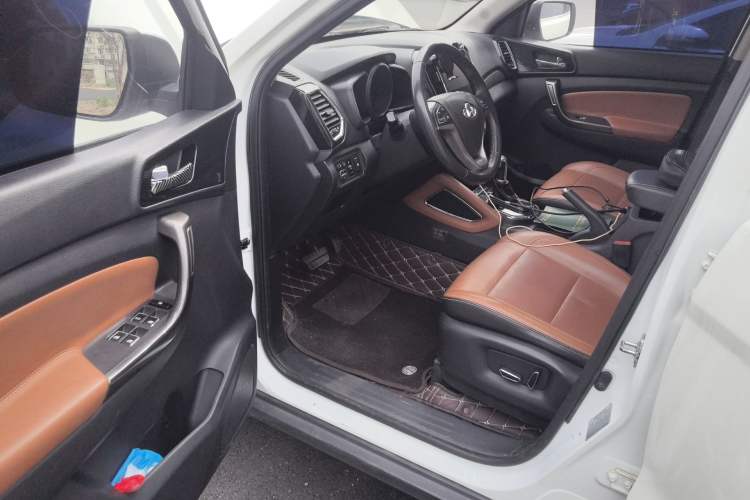 Used CHANGAN OSHAN CX70 2017 CX70T 1.5T Automatic Zunqing Edition
